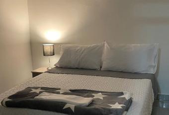 Aparta estudio amoblado 3 Medellin, San joaquin has Balcony rooms