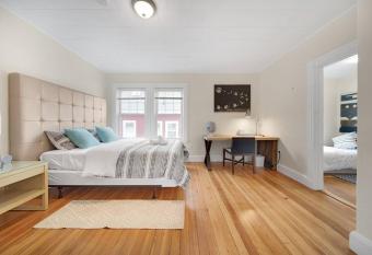 Bright & Spacious 5BD 2BTH Shared Apt in Brighton allows 18 year olds to book a room