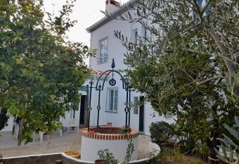 Pias Guesthouse allows 18 year olds to book a room