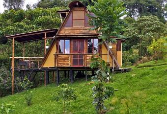 Caba  as C  ntaros Glamping allows 18 year olds to book a room