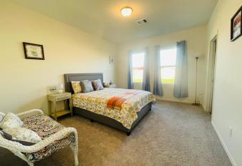 Annie's world has Balcony rooms