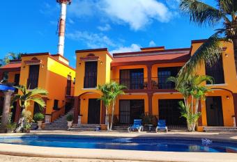 Hacienda Valentina has Balcony rooms