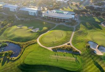 The Sands Torquay has Balcony rooms