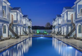 Red Tullip MD Valley Resort and Spa has Smoking/Balcony rooms