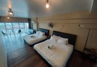 Back to Earth at The CEO Studio Penang - Kids under 12 not allowed allows 18 year olds to book a room