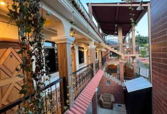 Posada don Miguel has Balcony rooms