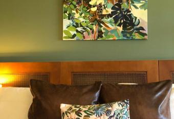 Hotel Raices Esturion has Balcony rooms