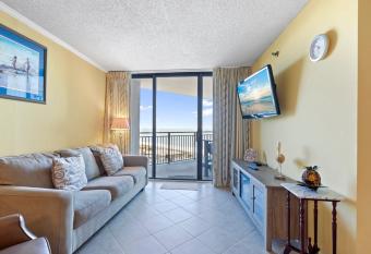 1BR Ocean Forest Plaza Condo w Breathtaking Views has Balcony rooms