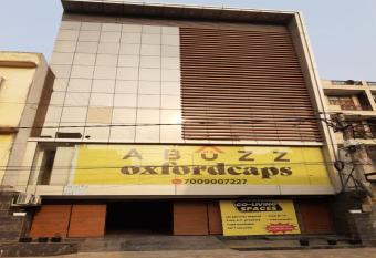 Abuzz Oxfordcaps RoopNagar Delhi allows 18 year olds to book a room