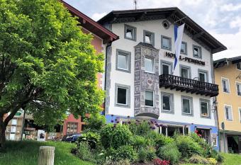 Pension und Ferienwohnung Frech has Balcony rooms
