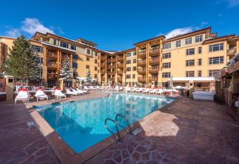 Ski In Ski Out Conde Nast and Forbes Award Winner Pool Patio has rooms with a private hot tub