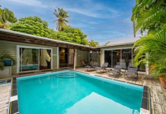 Helen's Hideaway allows 18 year olds to book a room