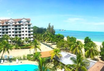 Beach Front Apartment Bayu Beach Resort allows 18 year olds to book a room