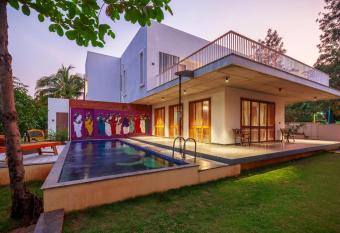 StayVista at Kesar Baug allows 18 year olds to book a room