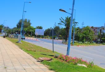 Bouznika 14 has Balcony rooms