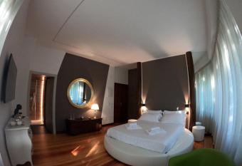 La Villa Charme & Pleasure has Balcony rooms