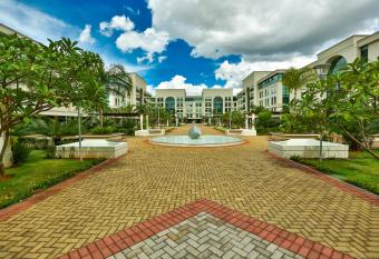 Quality Hotel & Suites Bras  lia allows 18 year olds to book a room