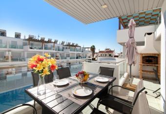 Numar Residence Villa X has Balcony rooms