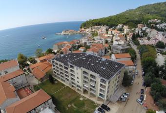 Apartments Oaza 2 has Balcony rooms