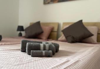 Close to Airport apartment has Balcony rooms