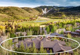 K B M Resorts- PSD-2071 Luxury 5Bd Estate - sleeps 14, elevator, hot tub, gym, fire pit has Balcony rooms