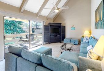 Seascape Golf Villas 95D has Balcony rooms