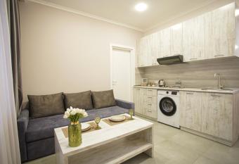 Koghbatsi Aparthotel allows 18 year olds to book a room