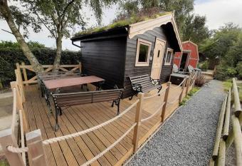 Seaways glamping, Silverbirch has Balcony rooms