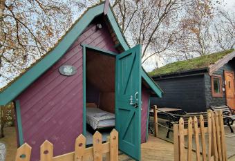 Seaways glamping, Copper Beech has Balcony rooms