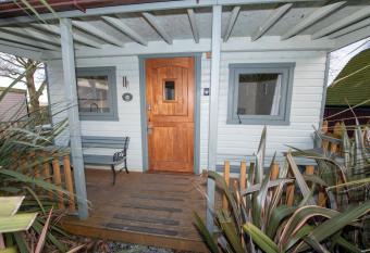 Seaways glamping, Cedar has Balcony rooms