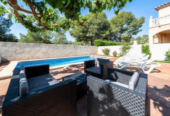 Hauzify I Casa Mistral has Balcony rooms