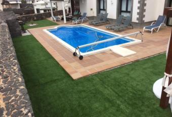 Villa Los Alisios 58 has Balcony rooms