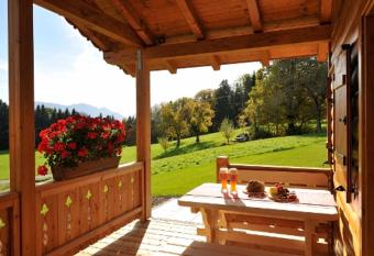 Lamplhof has Balcony rooms