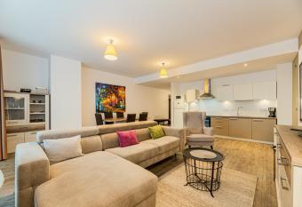 Sunset Silver Mountain has Balcony rooms