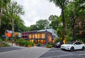 V-Hotel has Balcony rooms