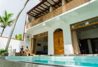 Parasol dore has Balcony rooms