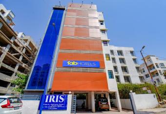 FabHotel Aakiyo allows 18 year olds to book a room