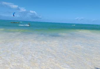 Double room, with breakfast, WIFI, 20 meters to the beach has Balcony rooms