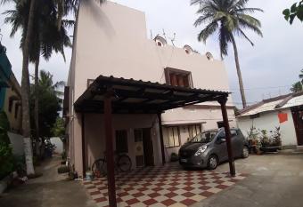 Sudha Kutir Puri allows 18 year olds to book a room