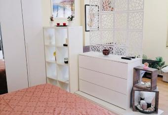 Casa vacanza has Balcony rooms