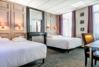 Hotel Continental allows 18 year olds to book a room