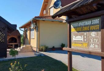 House Matijevi     imi   has Balcony rooms