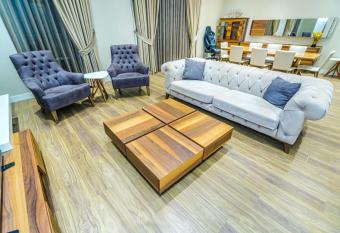 Sabah Residance new property has rooms with a private hot tub