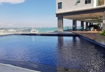 dwhaf private hotel has Balcony rooms