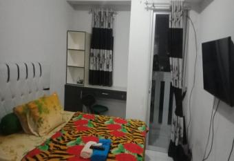 Gunung Putri Square by Rendi has Balcony rooms