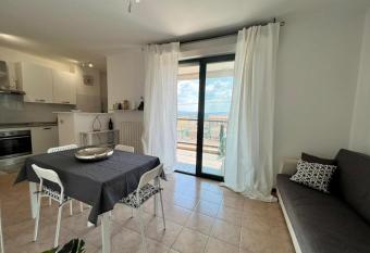 Stella Guest House, Family & Pet Friendly has Balcony rooms