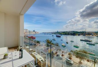 Superlative Apartment with Valletta and Harbour Views allows 18 year olds to book a room
