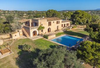 Es turo de Cabrera has Balcony rooms