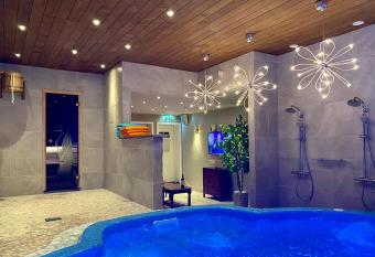 K  rde Puhkemaja allows 18 year olds to book a room