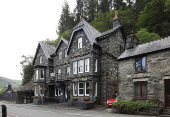 Pont y Pair Inn allows 18 year olds to book a room